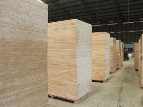 จำหน่ายไม้พาราประสาน