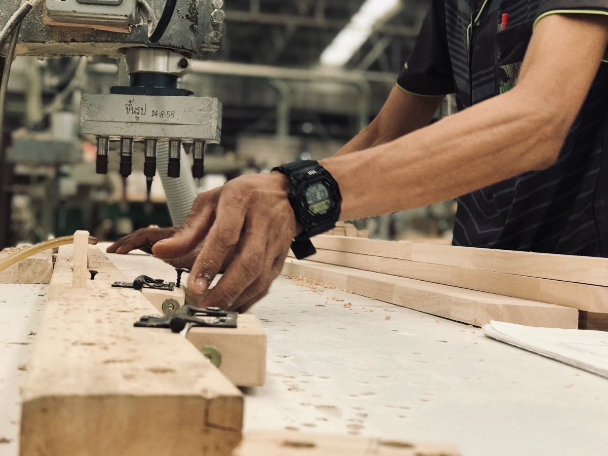 ขายส่งไม้ยางพาราอัดประสาน ราคาส่ง